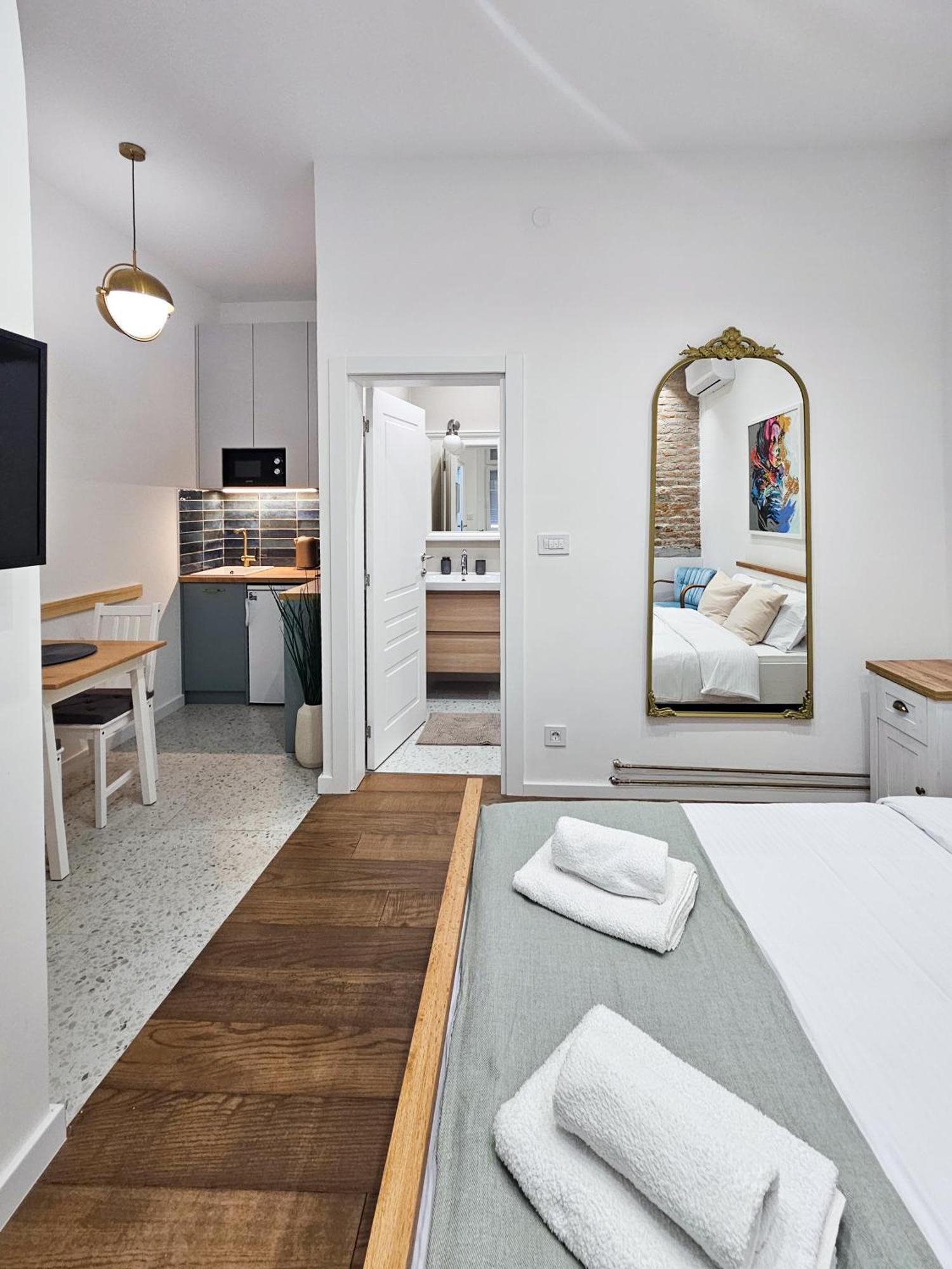 Apartamento Easy Life Belgrado Exterior foto